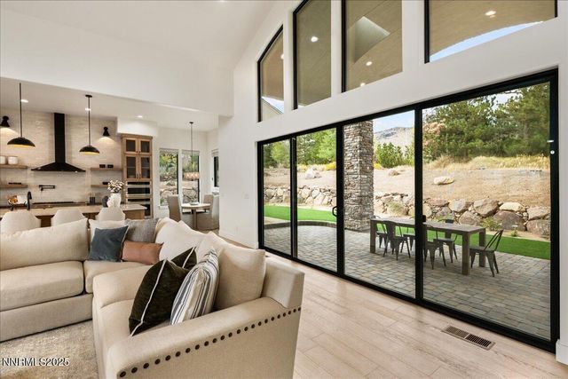 10755 Renegade Court, Reno, NV 89511