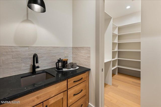 10755 Renegade Court, Reno, NV 89511