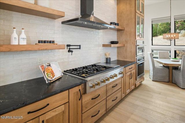 10755 Renegade Court, Reno, NV 89511