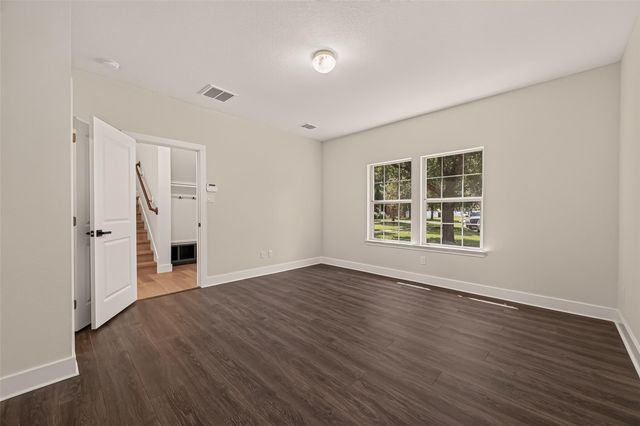 11812 Chanteloup Drive, Houston, TX 77047