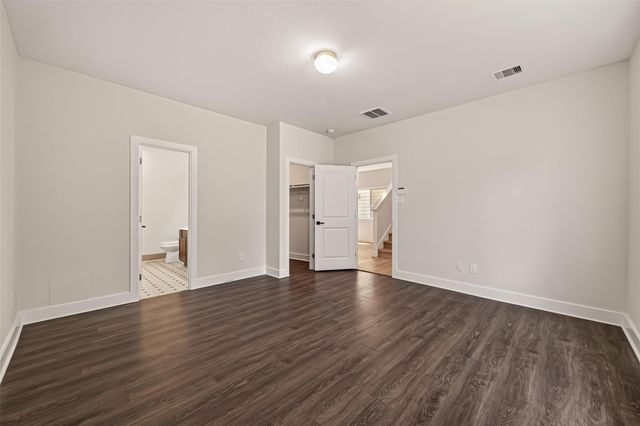 11812 Chanteloup Drive, Houston, TX 77047