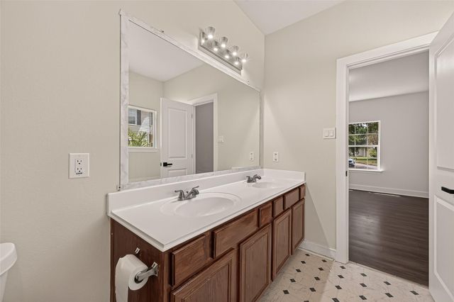 11812 Chanteloup Drive, Houston, TX 77047