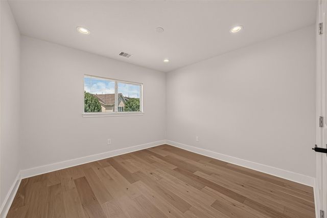11812 Chanteloup Drive, Houston, TX 77047