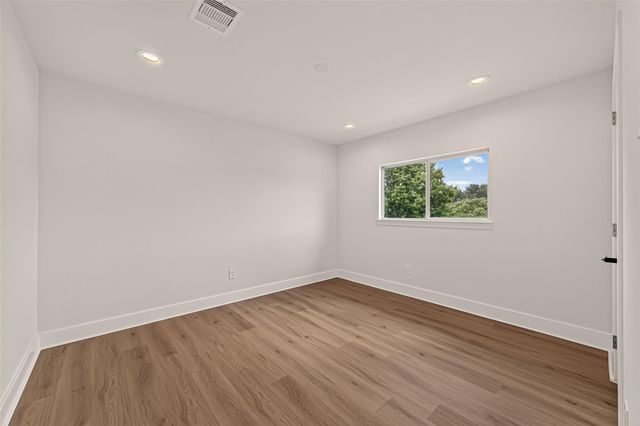 11812 Chanteloup Drive, Houston, TX 77047