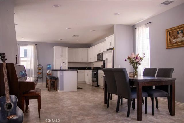 1766 Park Place, Riverside, CA 92501