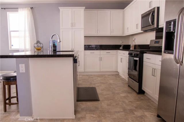 1766 Park Place, Riverside, CA 92501