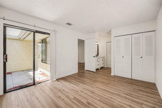 1011 NE Abada Ct Court NE 110, Palm Bay, FL 32905
