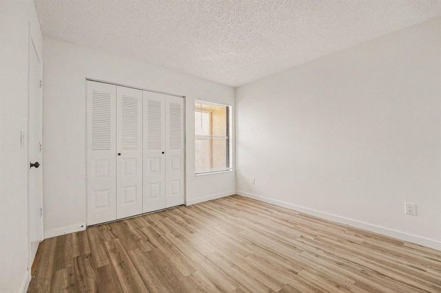 1011 NE Abada Ct Court NE 110, Palm Bay, FL 32905
