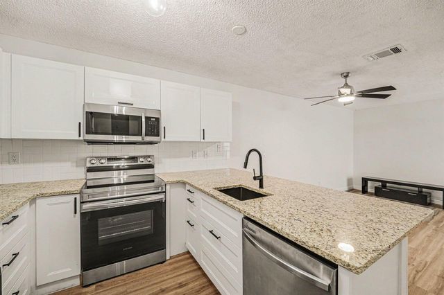 1011 NE Abada Ct Court NE 110, Palm Bay, FL 32905