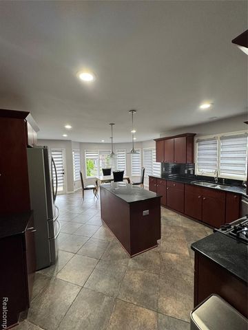 50493 Nesting Ridge Drive, Macomb, MI 48044