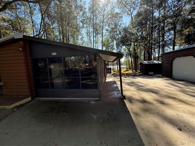 27834 VEVA AVENUE, Paisley, FL 32767