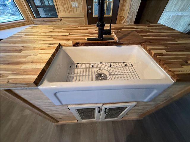 27834 VEVA AVENUE, Paisley, FL 32767