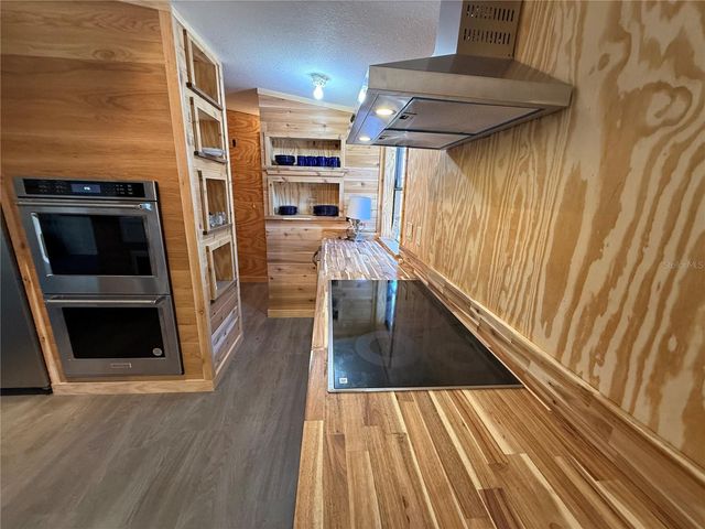 27834 VEVA AVENUE, Paisley, FL 32767