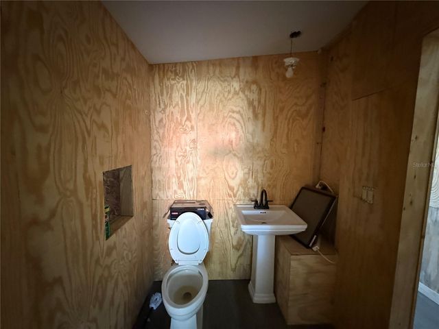 27834 VEVA AVENUE, Paisley, FL 32767