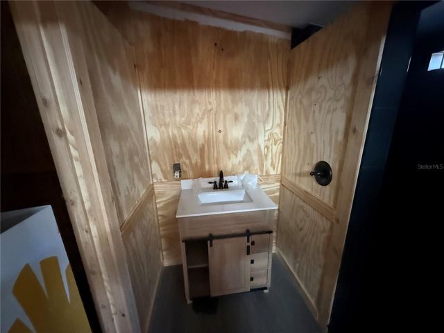 27834 VEVA AVENUE, Paisley, FL 32767