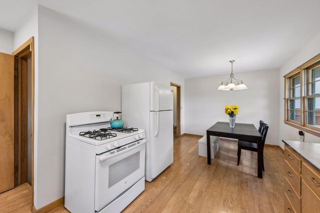 1073 Eleanor Avenue, Saint Paul, MN 55116