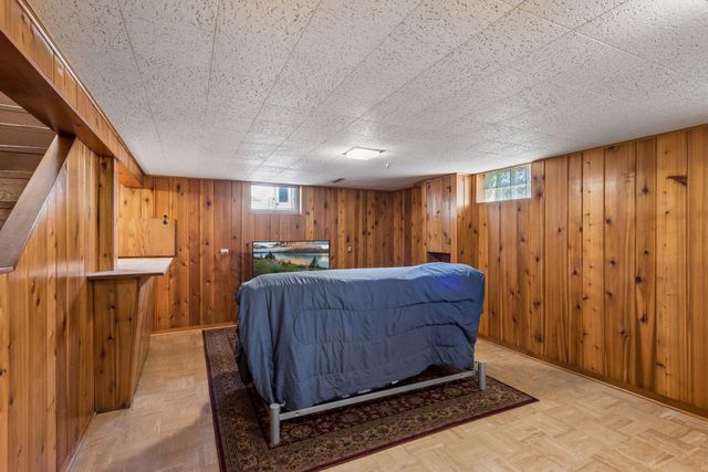 1073 Eleanor Avenue, Saint Paul, MN 55116