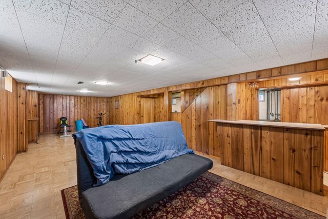 1073 Eleanor Avenue, Saint Paul, MN 55116