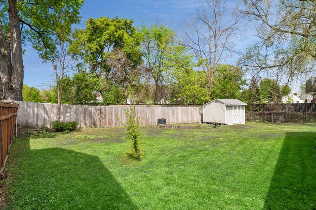 1073 Eleanor Avenue, Saint Paul, MN 55116
