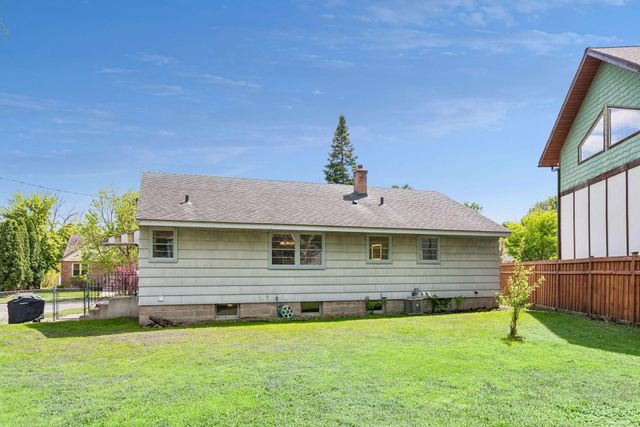 1073 Eleanor Avenue, Saint Paul, MN 55116