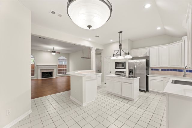 8513 Mill Creek Road, Irving, TX 75063