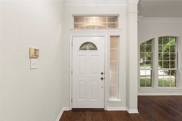 8513 Mill Creek Road, Irving, TX 75063