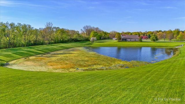 8219 Squirrel Drive, Spring Grove, IL 60081
