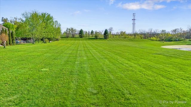 8219 Squirrel Drive, Spring Grove, IL 60081