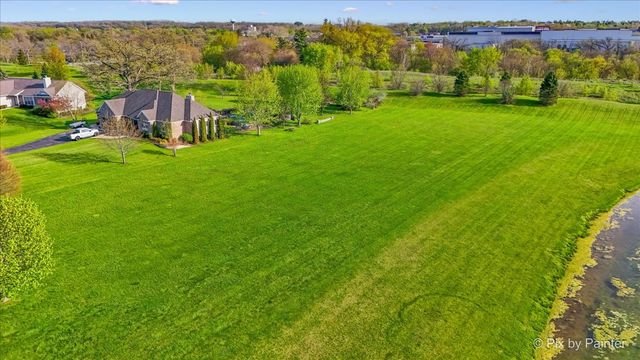 8219 Squirrel Drive, Spring Grove, IL 60081