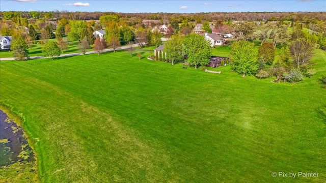 8219 Squirrel Drive, Spring Grove, IL 60081
