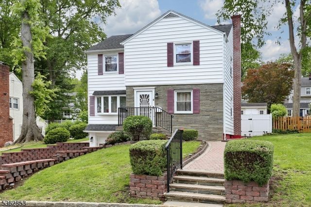 8 Melman Ter, Maplewood Twp., NJ 07040