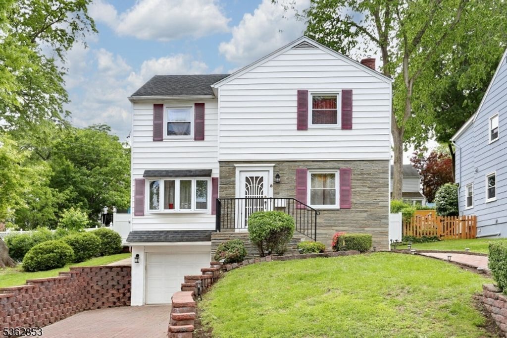 8 Melman Ter, Maplewood Twp., NJ 07040