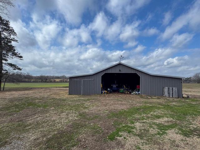 127 WALTON LOOP RD, Covington, TN 38019