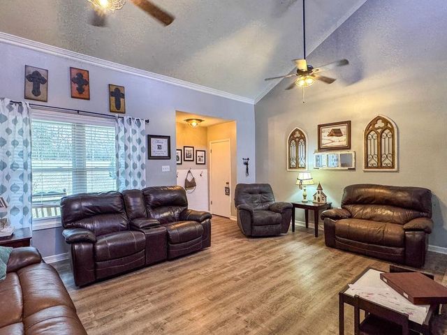 127 WALTON LOOP RD, Covington, TN 38019