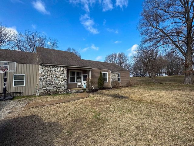 127 WALTON LOOP RD, Covington, TN 38019