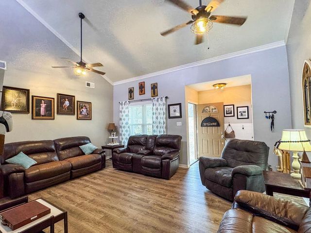 127 WALTON LOOP RD, Covington, TN 38019