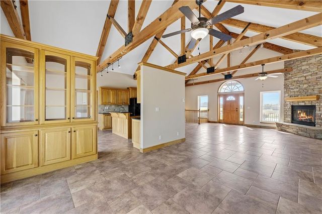 20660 Mission Road, Stilwell, KS 66085