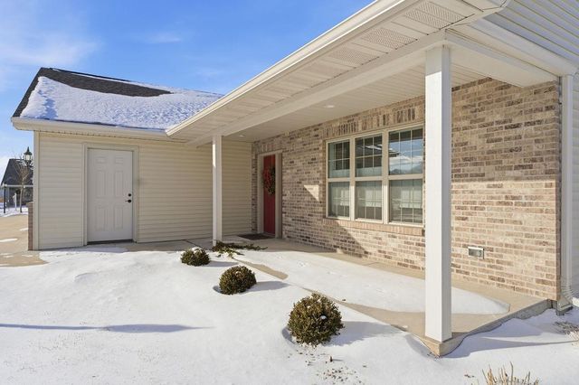 1365 CANDLELIGHT LANE, Fond Du Lac, WI 54937