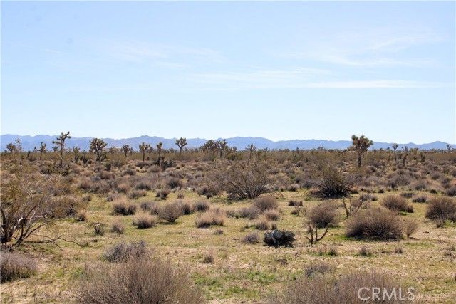 40 La Brisa Drive, Yucca Valley, CA 92284