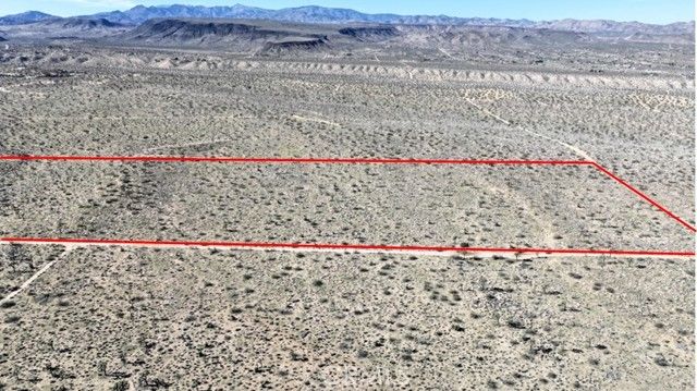 40 La Brisa Drive, Yucca Valley, CA 92284