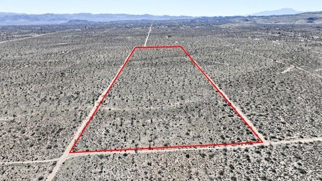 40 La Brisa Drive, Yucca Valley, CA 92284