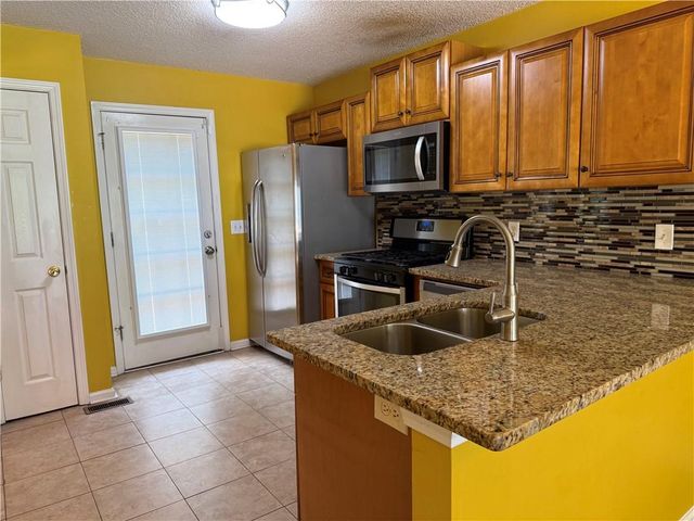 5955 Graywood Circle SE, Mableton, GA 30126