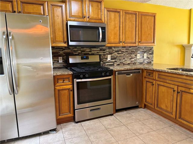 5955 Graywood Circle SE, Mableton, GA 30126