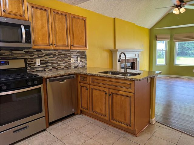 5955 Graywood Circle SE, Mableton, GA 30126