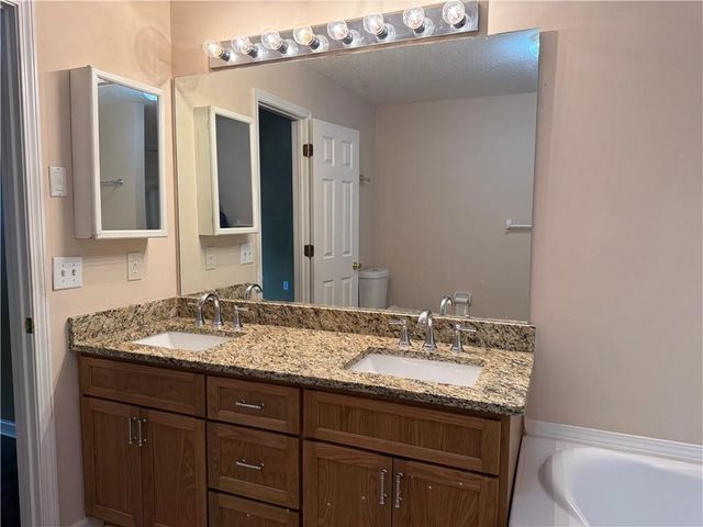 5955 Graywood Circle SE, Mableton, GA 30126
