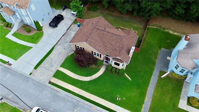 5955 Graywood Circle SE, Mableton, GA 30126