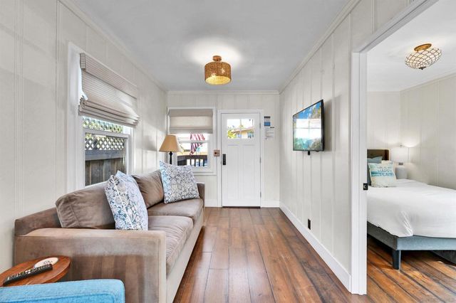 5119 Lotus St, San Diego, CA 92107