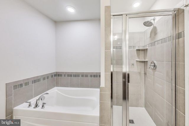 645 DIAMONDBACK DR, Gaithersburg, MD 20878