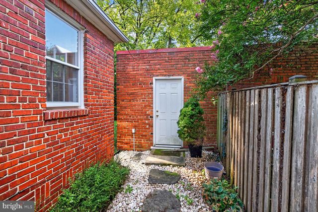 1316 SOMERSET PL NW, Washington, DC 20011