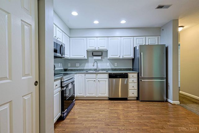 6975 Summit Lake Drive, Green Twp, OH 45247
